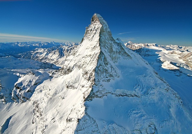 Swiss Alpine Lodges for Mountain Holidays